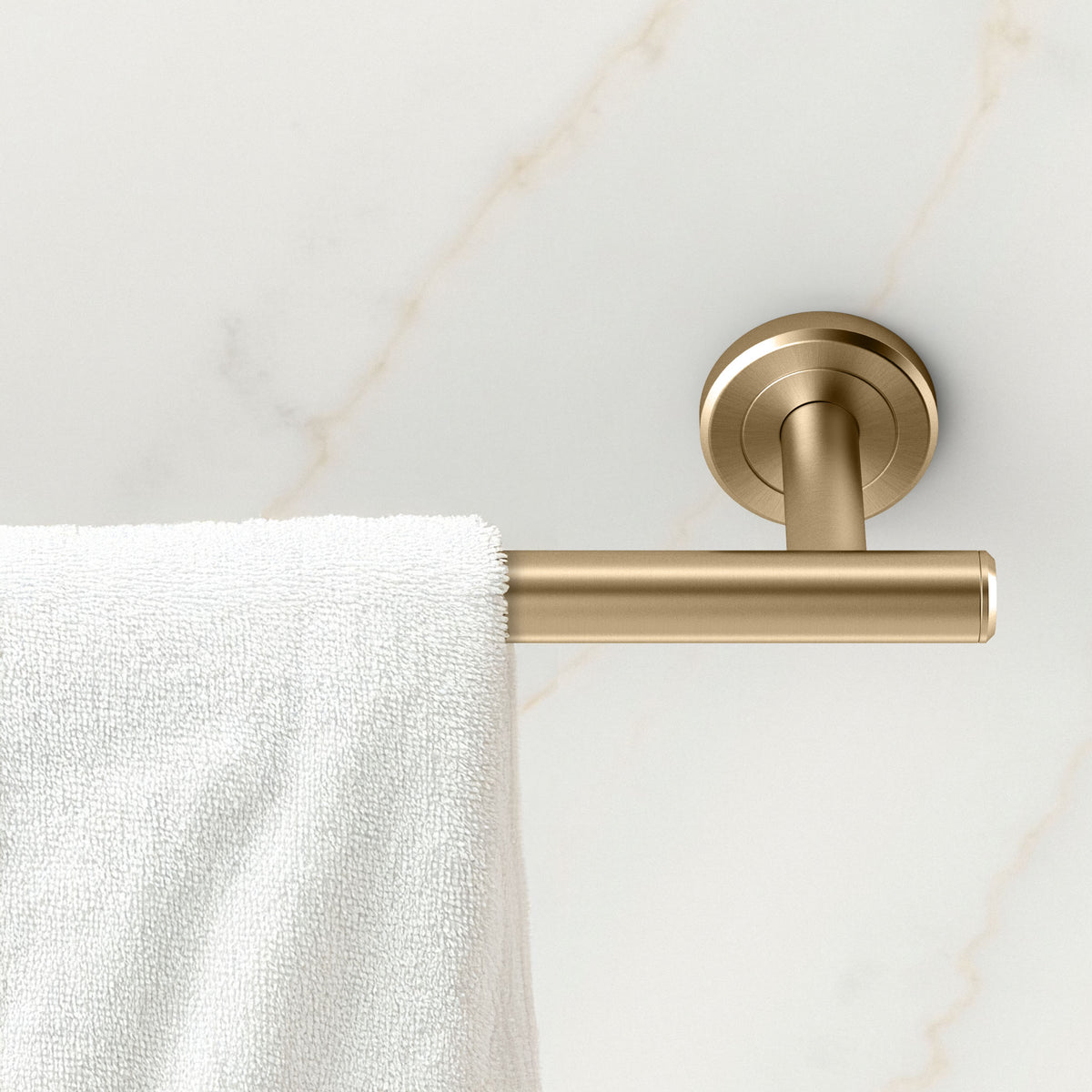 Latitude II 18" Towel Bar